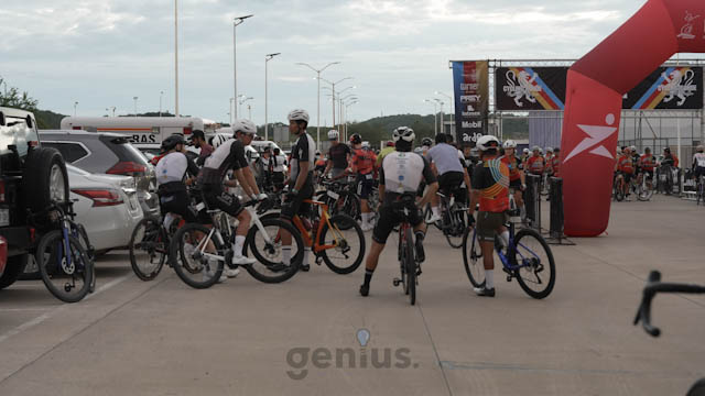 Cycling Ronde 3 Oct (Carrera) · Foto 1