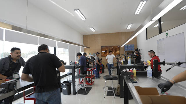 Curso de capacitación SRAM · Foto 12