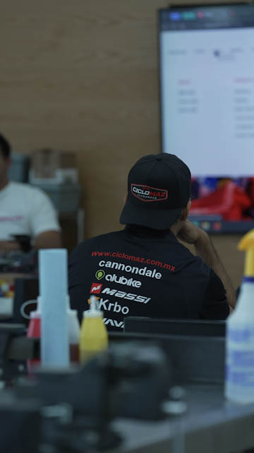 Curso de capacitación SRAM · Foto 9
