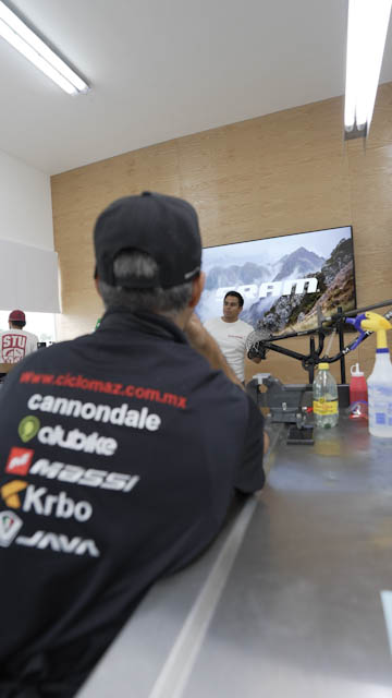 Curso de capacitación SRAM · Foto 30