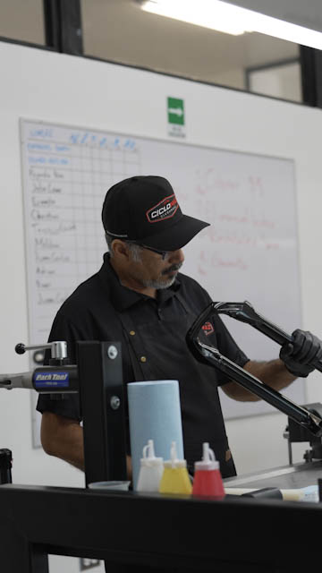 Curso de capacitación SRAM · Foto 66